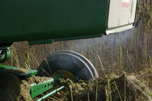 Still, the overly tall plants and the inability to raise the header any higher means too much stalk fibre is entering the cylinder and feeder chains, causing friction and eventually smoke emerging from the rear.....